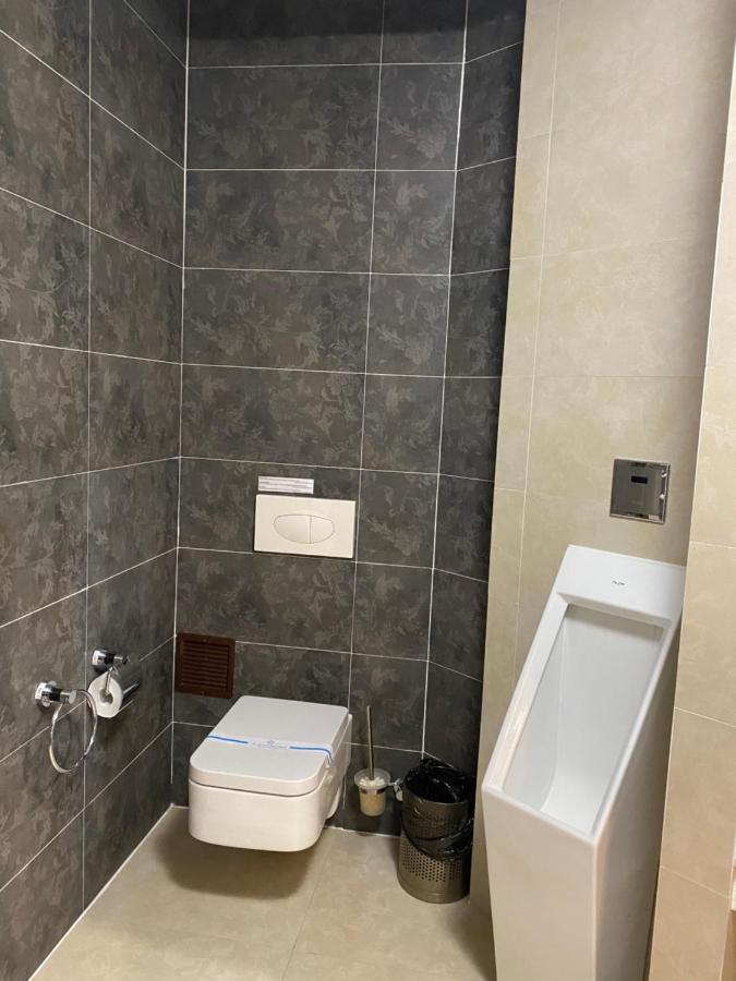 ויניצה Hotel Feride מראה חיצוני תמונה
