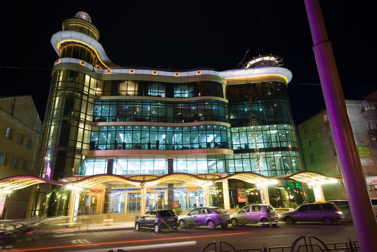 ויניצה Hotel Feride מראה חיצוני תמונה