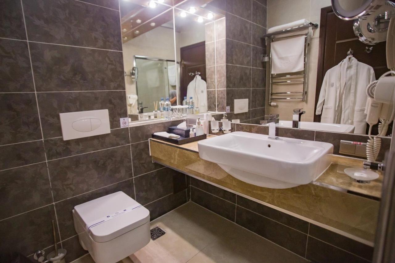 ויניצה Hotel Feride מראה חיצוני תמונה